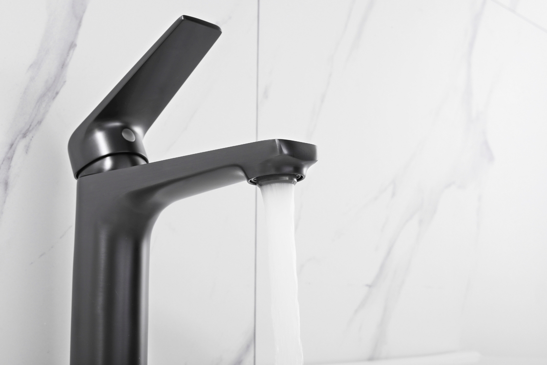 1 Hole Counter Top Wash Basin Taps 13L/Mins Hot Cold Water Desk Mounted