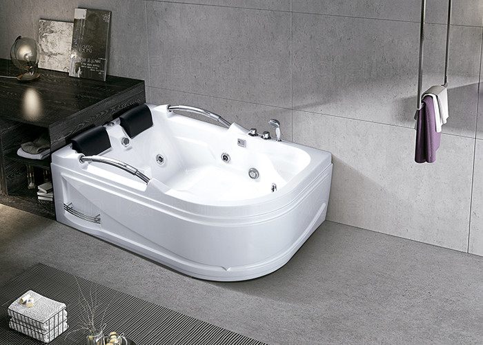 Indoor White Acrylic Jacuzzi Corner Bathtub  2 Skirted Air Bubble